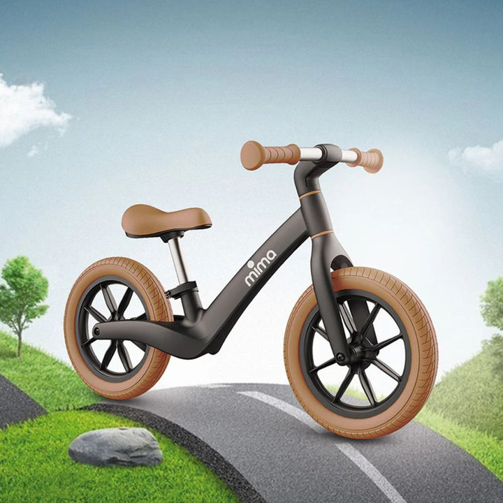 Mima Zoom Lite Balance Bike, Black.